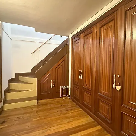 Con Jardín Y Parking En Santurce