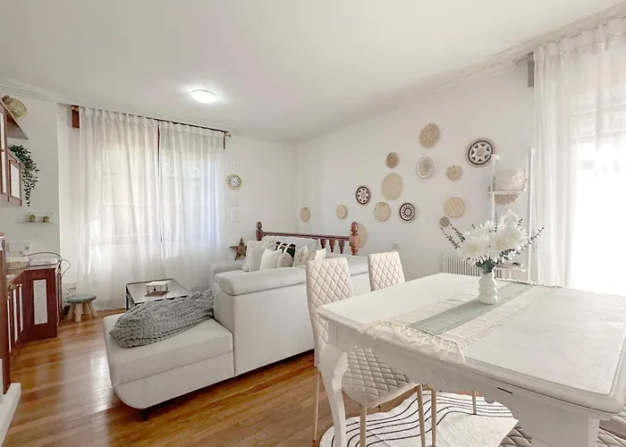 Con Jardin Y Parking En Santurce * Portugalete