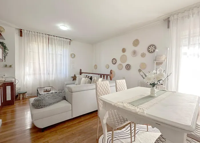 Con Jardin Y Parking En Santurce Portugalete