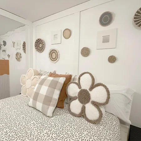 Con Jardin Y Parking En Santurce Daire